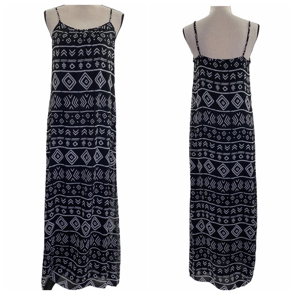 FOREVER 21 Black White Aztec Maxi Dress Medium
